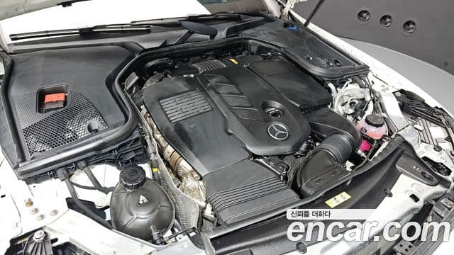 Mercedes-Benz E-Class 2022 — фото 5 из 20
