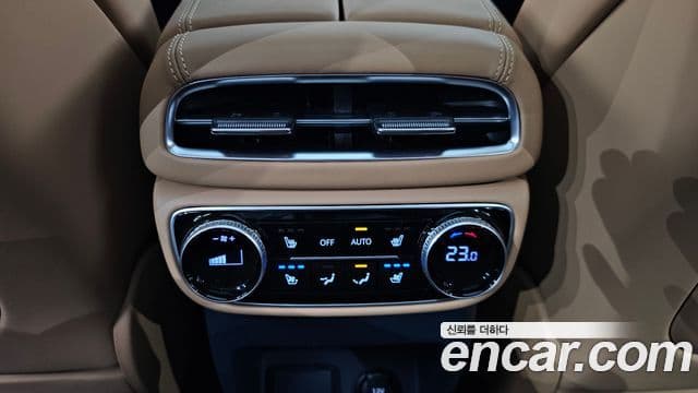 Genesis GV80 2022 — ფოტო 18/20