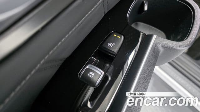 Kia Sorento 2020 — ფოტო 18/20