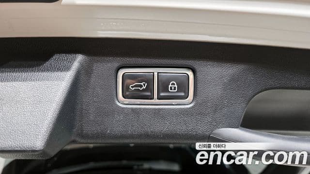 Kia Sorento 2020 — ფოტო 19/20