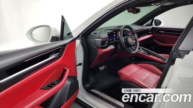 Porsche Macan EV 2025 — Şəkil 2/20