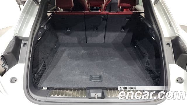 Porsche Macan EV 2025 — Şəkil 12/20