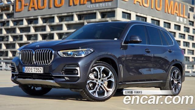 BMW X5 2022 — Фото 1/20