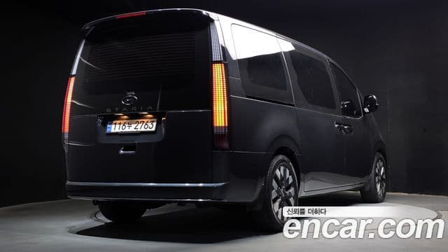 Hyundai Staria 2022 — Şəkil 2/20