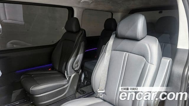 Hyundai Staria 2022 — Şəkil 13/20