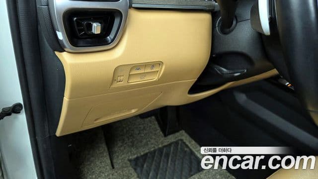 Kia Sorento 2020 — ფოტო 18/20