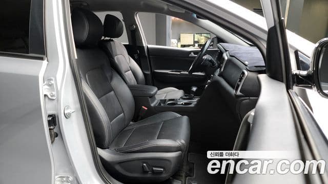 Kia Sportage The Bold 2019 — ფოტო 19/20