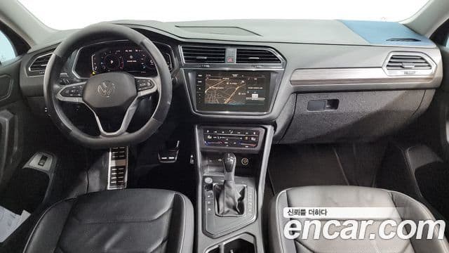Volkswagen Tiguan Allspace 2023 — Photo 17/20