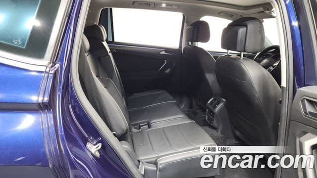 Volkswagen Tiguan Allspace 2023 — Photo 15/20