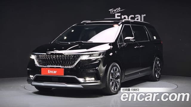 Kia Carnival 2020 — Фото 1/20