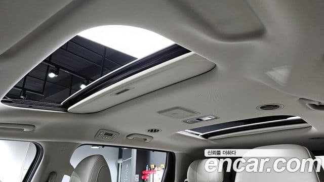 Kia Carnival 2020 — Фото 18/20