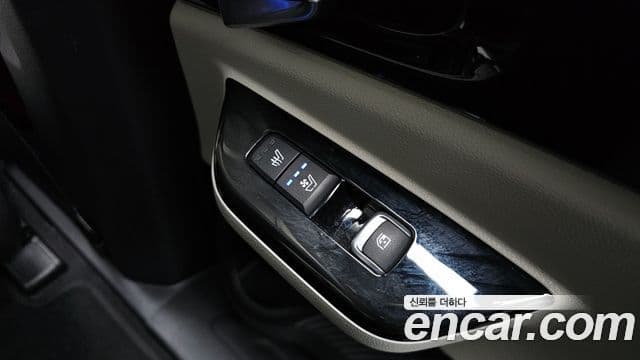 Kia Carnival 2020 — Фото 19/20