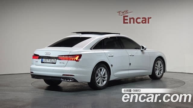 Audi A6 2022 — ფოტო 2/20