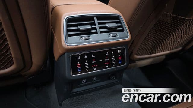 Audi A6 2022 — ფოტო 18/20