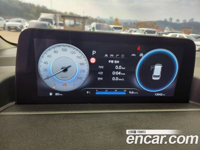Hyundai Staria 2025 — Şəkil 7/20