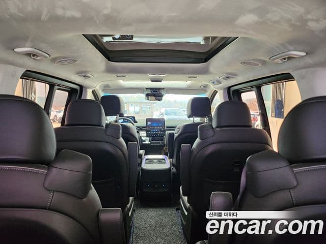 Hyundai Staria 2025 — Şəkil 9/20