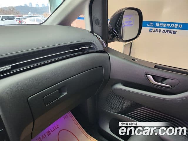 Hyundai Staria 2025 — Şəkil 19/20