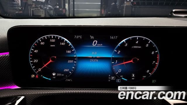 Mercedes-Benz A-Class 2022 — ფოტო 8/20