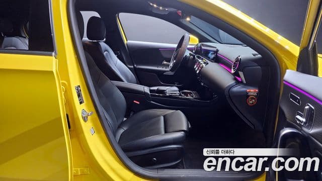 Mercedes-Benz A-Class 2022 — ფოტო 11/20