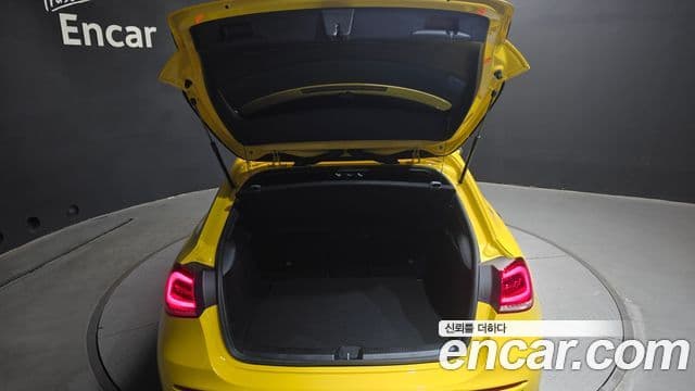 Mercedes-Benz A-Class 2022 — фото 20 из 20