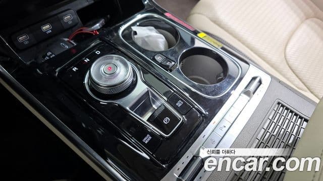 Kia Carnival 2021 — Şəkil 9/20