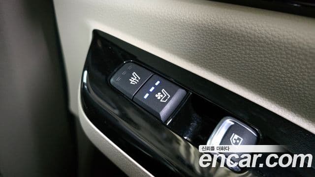 Kia Carnival 2021 — Şəkil 19/20