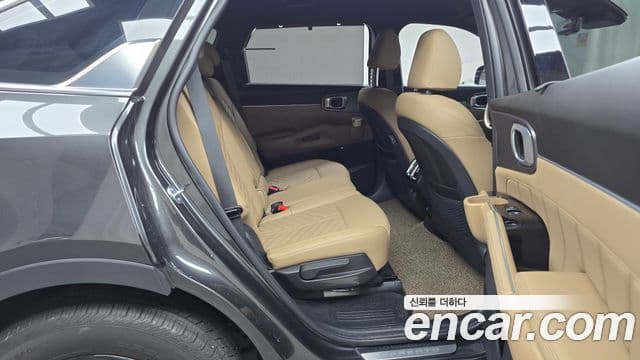Kia Sorento 2025 — Şəkil 12/20