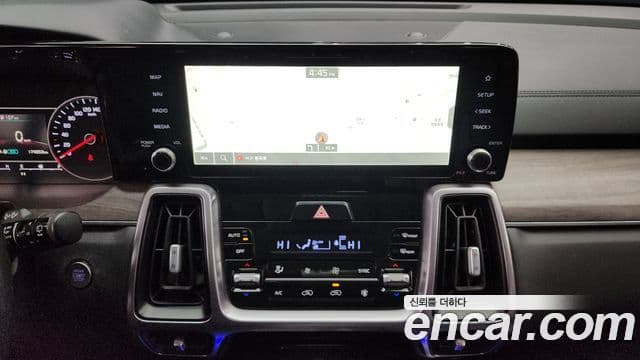 Kia Sorento 2020 — ფოტო 14/20