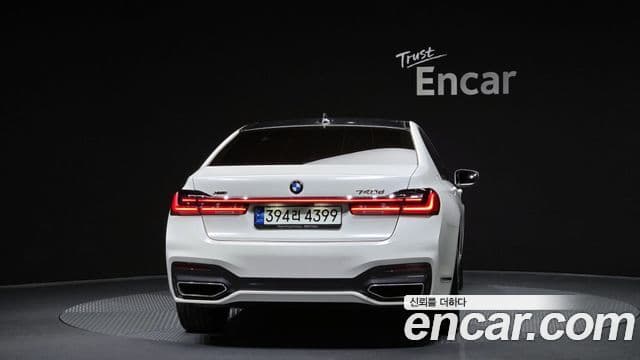 BMW 7 Series 2021 — ფოტო 4/20