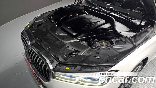 BMW 7 Series 2021 — ფოტო 6/20