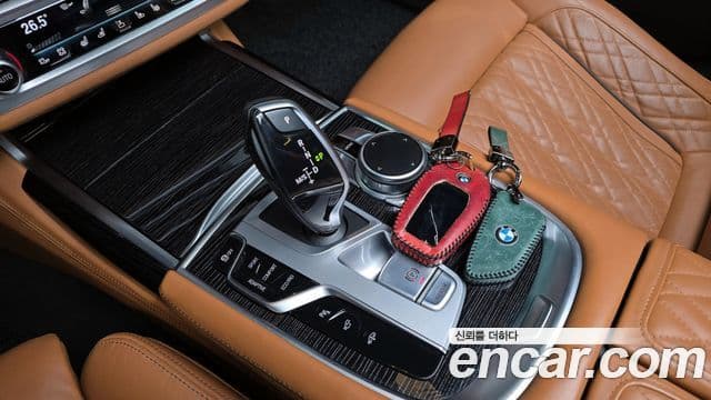 BMW 7 Series 2021 — ფოტო 9/20