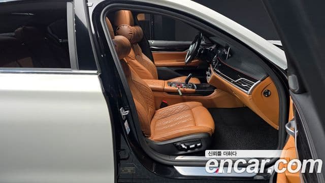 BMW 7 Series 2021 — ფოტო 11/20