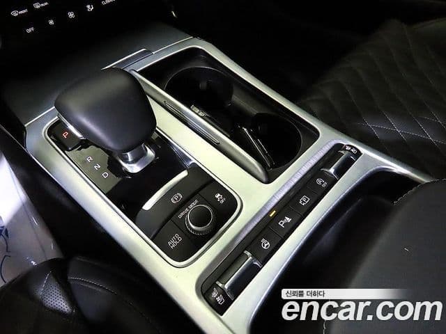 Kia Stinger 2021 — ფოტო 12/20