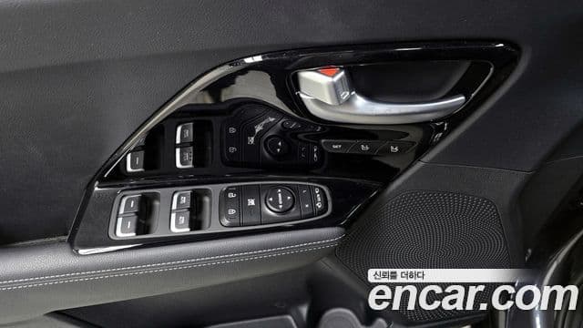 Kia Niro 2020 — ფოტო 17/20