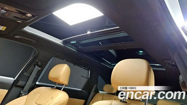 Kia Sorento 2023 — Şəkil 17/20