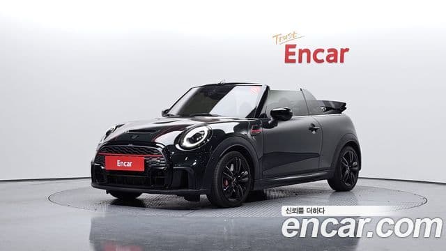 Mini Cooper S Convertible 2023 — Photo 7/20