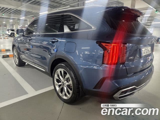 Kia Sorento 2021 — ფოტო 4/19
