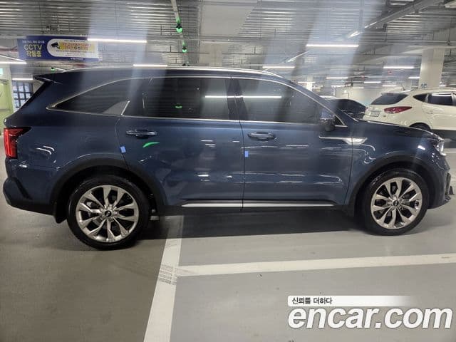 Kia Sorento 2021 — ფოტო 6/19