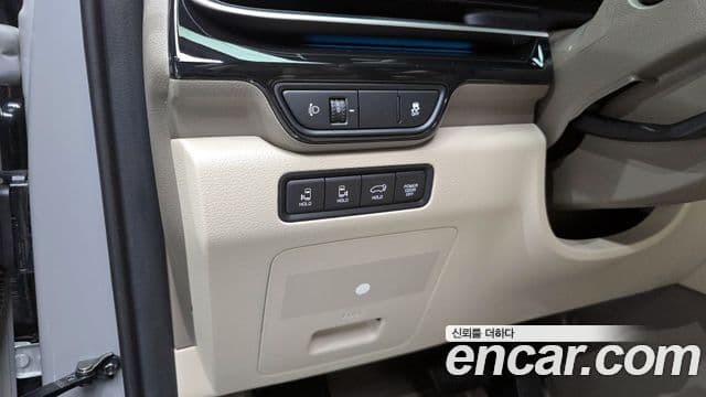 Kia Carnival 2025 — Фото 10/20