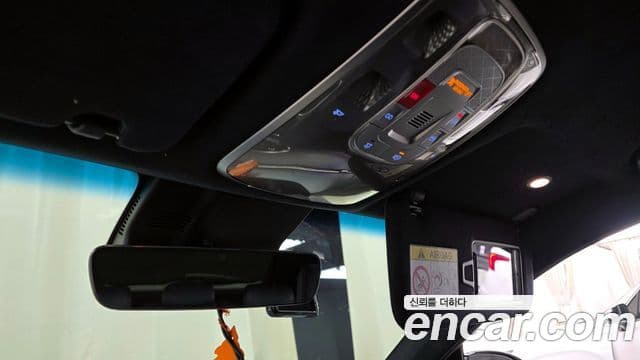 Genesis GV70 2021 — ფოტო 19/20