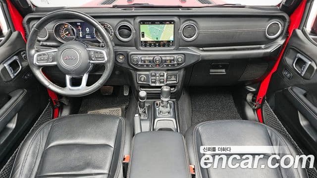 Jeep Wrangler 2020 — ფოტო 6/20