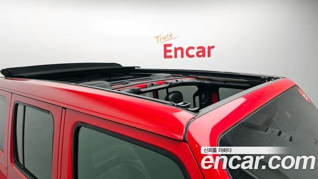 Jeep Wrangler 2020 — ფოტო 19/20