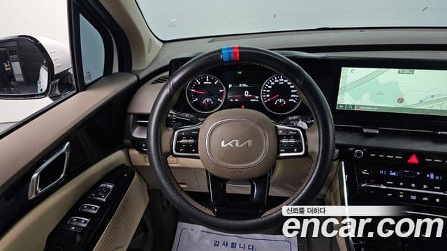 Kia Carnival 2023 — Фото 14/20