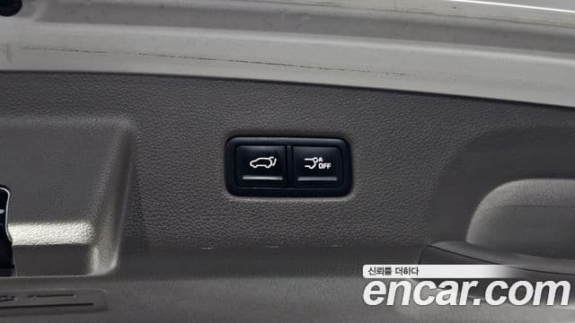 Kia Carnival 2023 — Фото 20/20