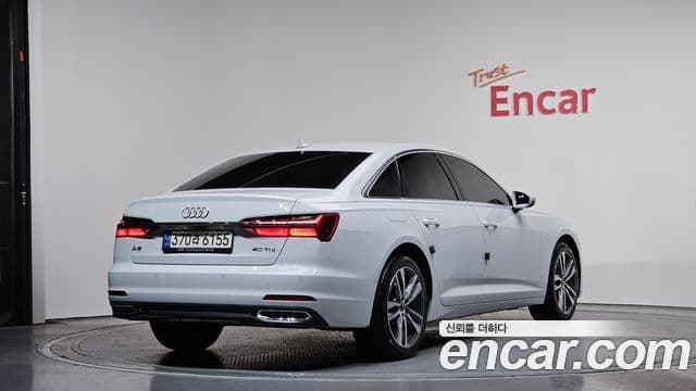 Audi A6 2022 — Фото 2/20