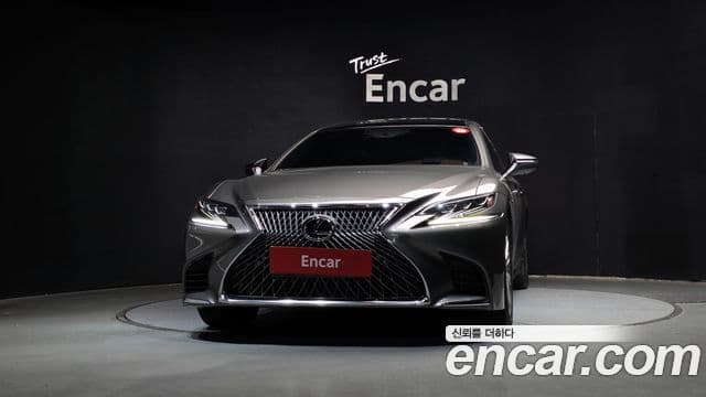 Lexus LS500 2018 — ფოტო 3/20