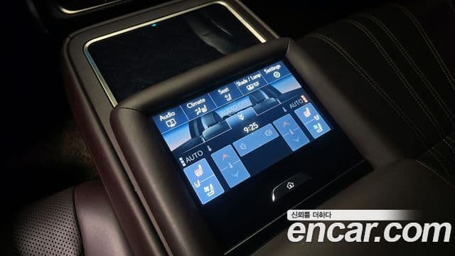 Lexus LS500 2018 — ფოტო 18/20