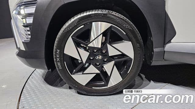 Hyundai Kona Hybrid 2023 — Şəkil 7/20