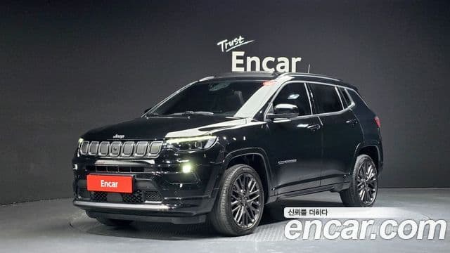 Jeep Compass 2022 — Photo 8/20