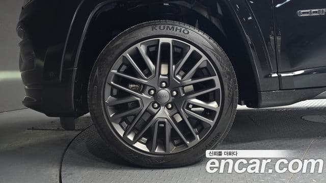 Jeep Compass 2022 — Photo 10/20